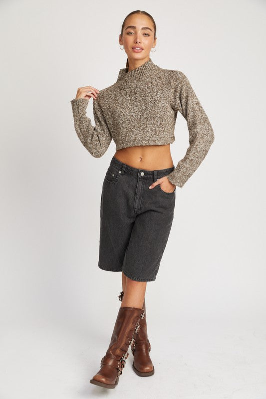 TURTLE NECK CROP TOP